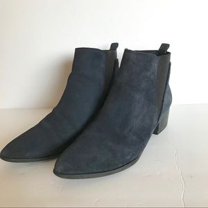 Marc Fisher Ltd Yale Pointy Toe Chelsea Boots 8.5